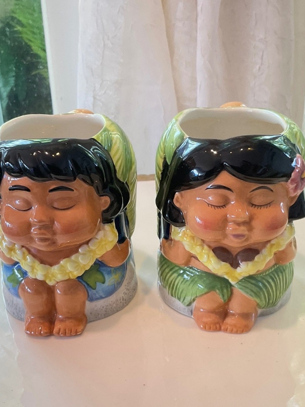 2 Small Adorable Hawaiian Ceramic Mugs